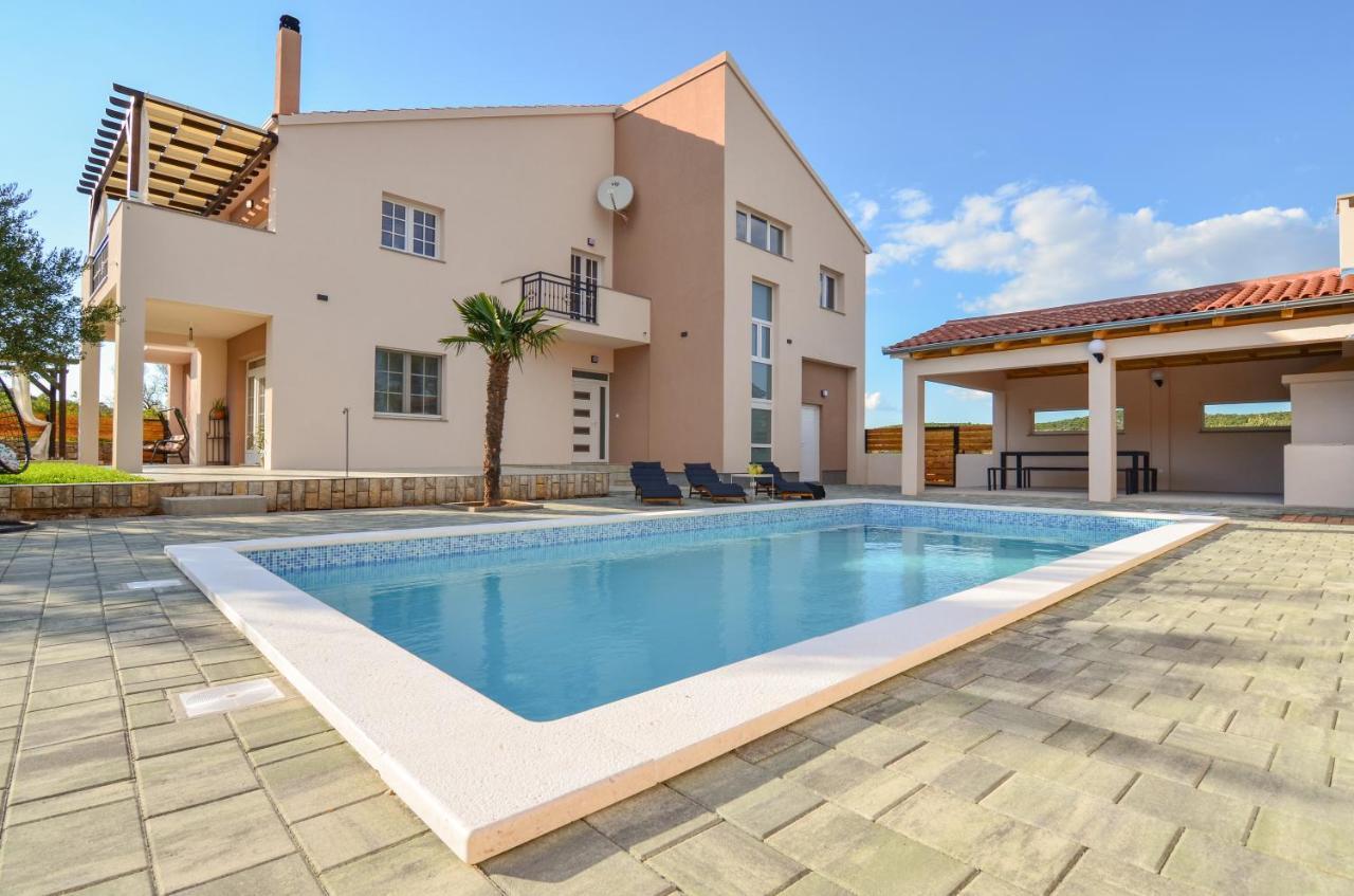 Apartment Villa Troskot 피로바츠 외부 사진