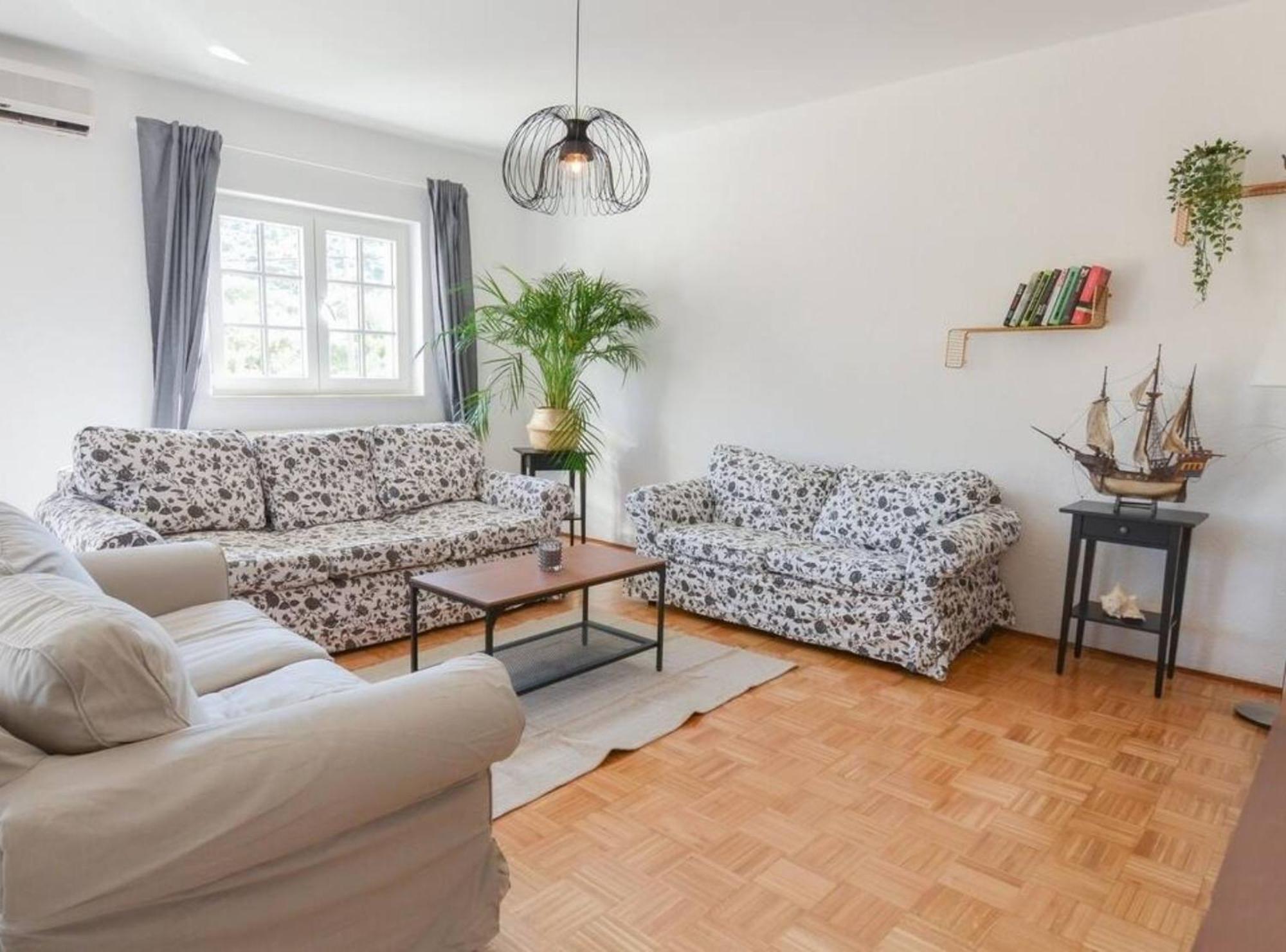 Apartment Villa Troskot 피로바츠 외부 사진